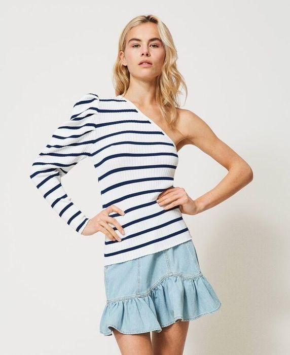 Рипсена блуза Twinset,размер L ,брандирана,нова с етикет!
