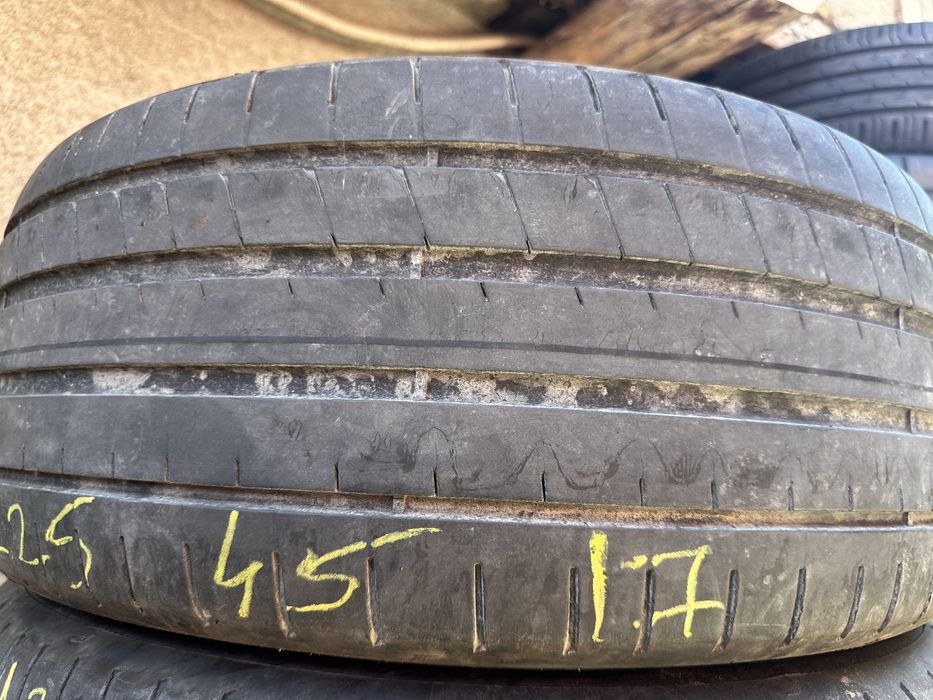 Cauciucuri vara 2 buc  Goodyear  225 45 17 6mm la 150 ron buc an fabricatie 2022