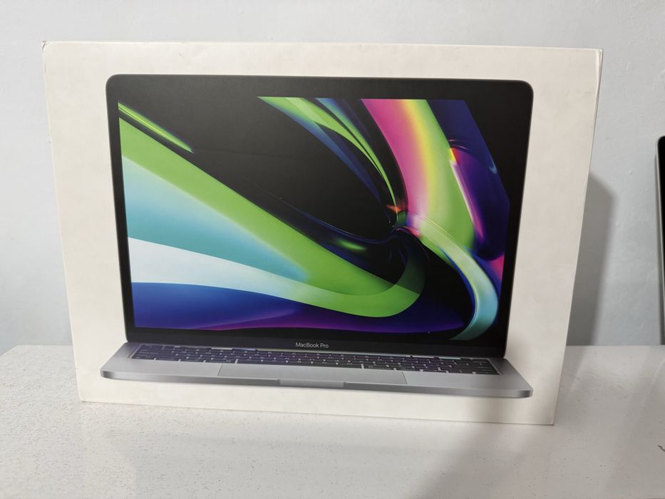 Macbook Pro M1/8/512/ideal