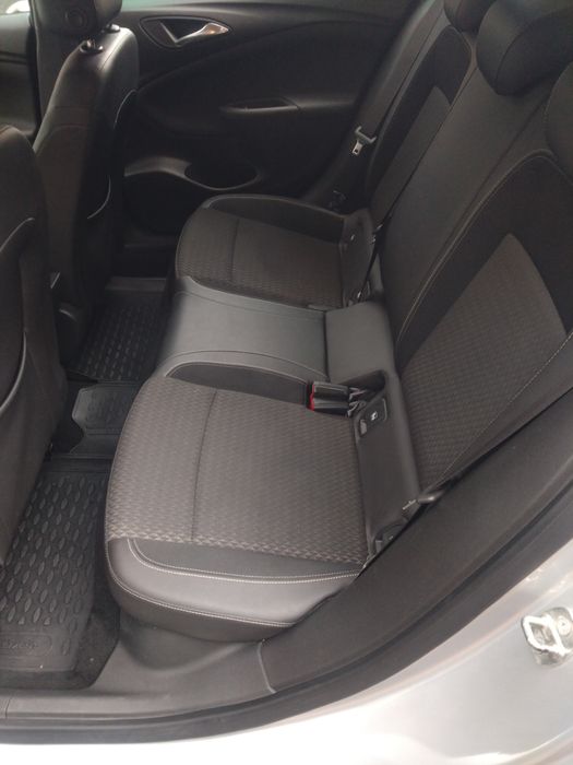 Opel astra 1,6tdci нов внос