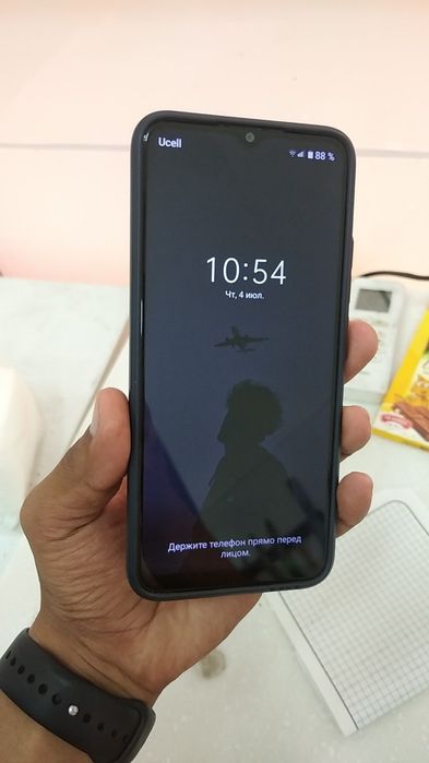 Realme c21. 4/64 tali