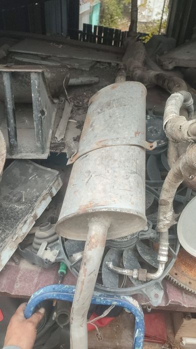 Продам задние бочки глушителя ваз 2107