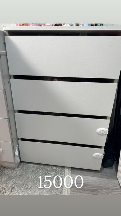 Мебель б/у шкаф комоды срочно!