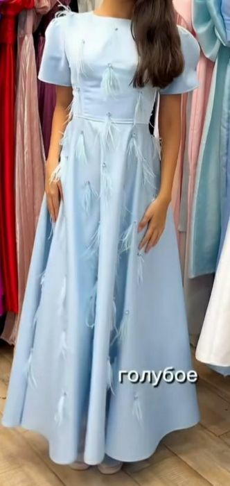 Продам платье вечернее  нарядное  платья