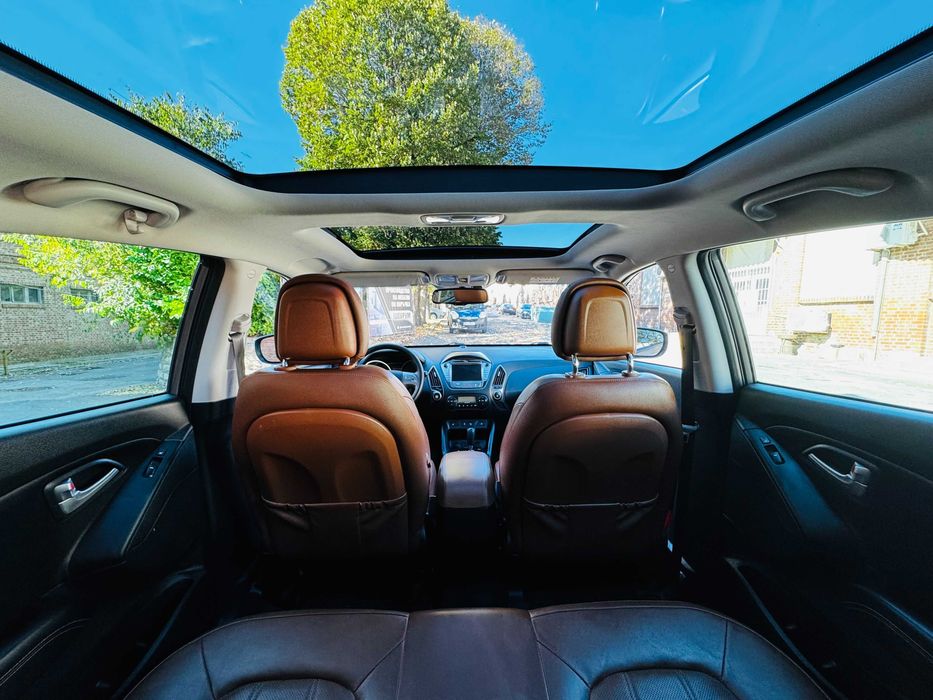 ПЪРВИ СОБСТВЕНИК! 2015 Hyundai ix35 2.0 CRDI Automatic Grand Premium!