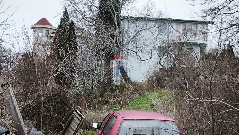 Градска къща,гр.Варна,м-т Св. Никола ТЕ