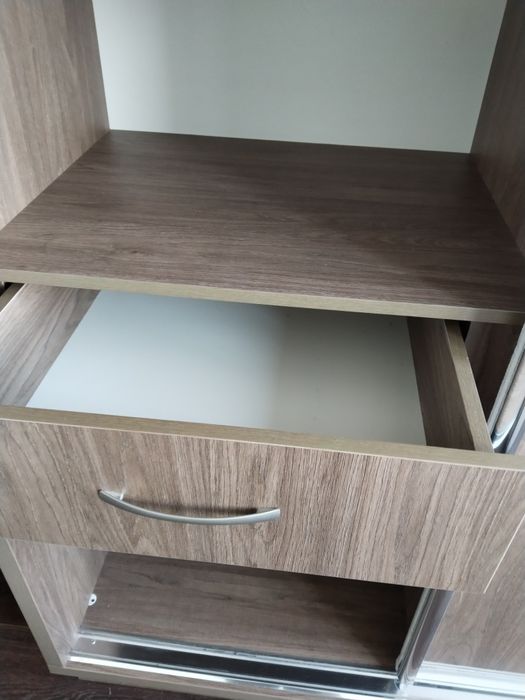 Постельной шкаф для одежды