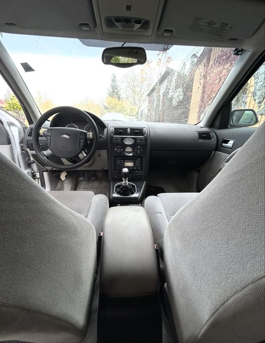 Vand Ford Mondeo mk3 intreg sau pentru dezmembrat