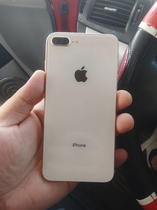 iPhone 8 plus impecabil ca nou