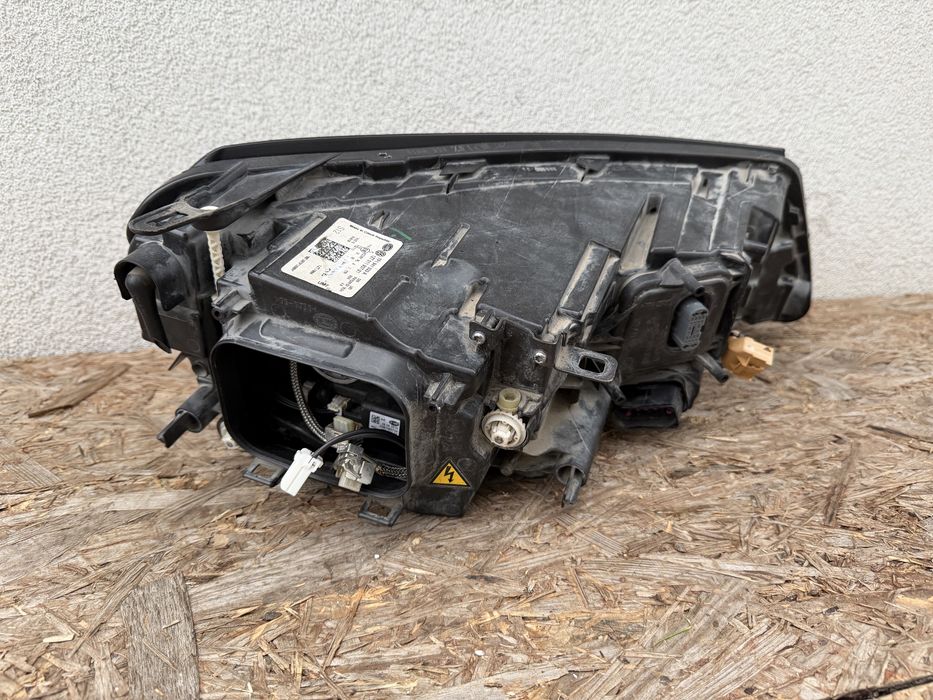 Far stanga VW Touareg 7P Facelift 2015-2018 Xenon adaptiv + LED Origin