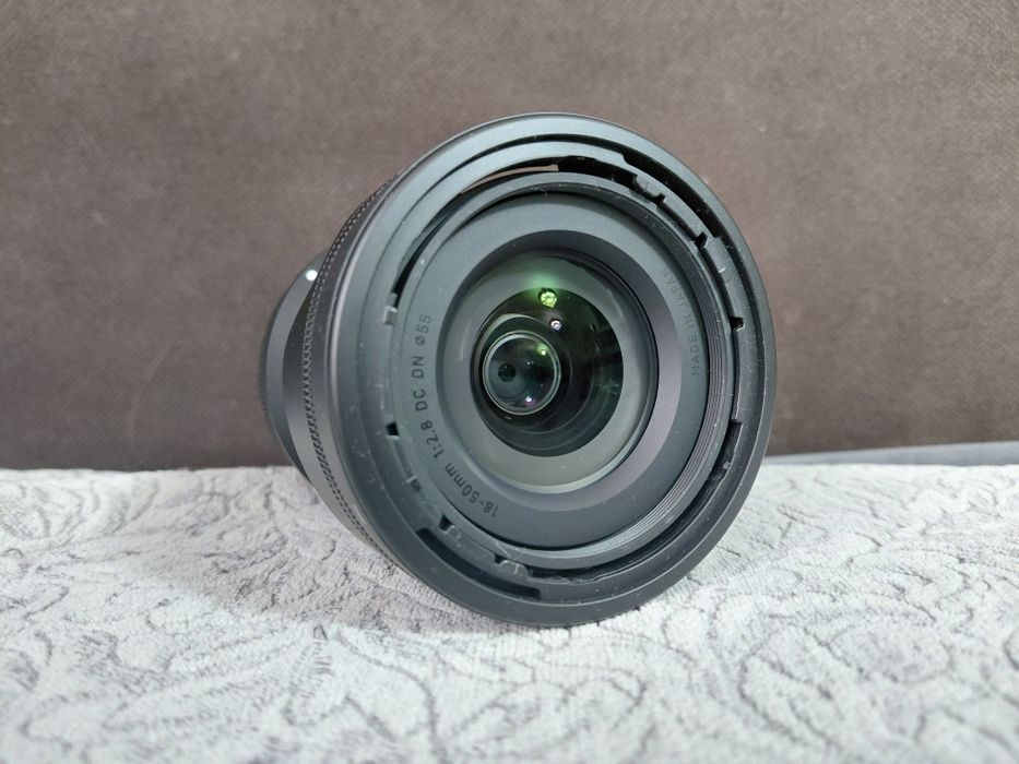 Sigma 18-50mm f/2.8 для Canon