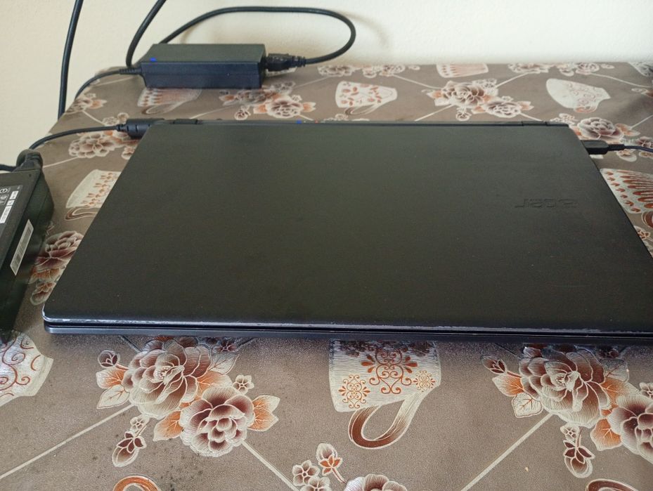 Vând laptop Acer Aspire i5 , 12gb ram