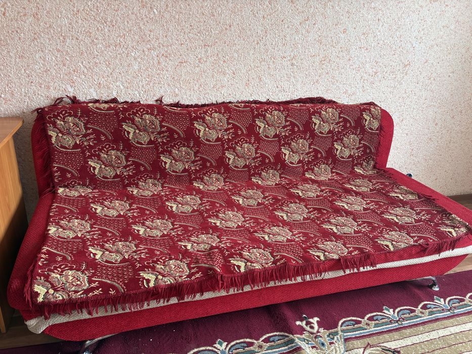 Удобный Диван продаётся