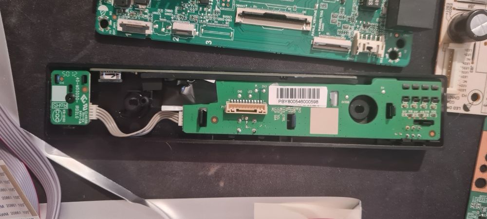 Vând piese TV TCL 55D5000