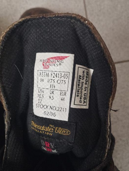 Спецботинка redwing