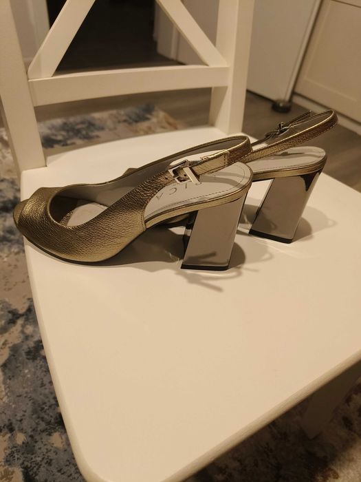 SANDALE ELEGANTE din piele pentru doamne