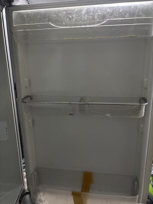 Холодильник INDESIT
