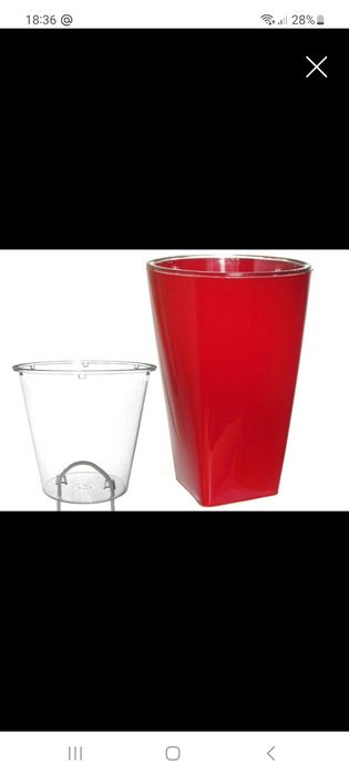 Кашпо с фитильным поливом.