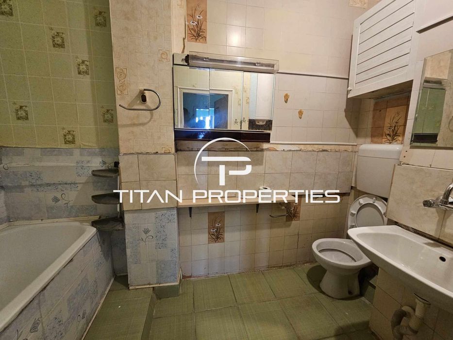 Дава се под наем Двустаен апартамент в Варна, Възраждане 3 - 58 кв.м за 255 € - Снимка #6