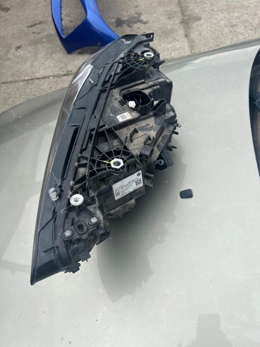Bara fata , faruri bmw g26 m sport