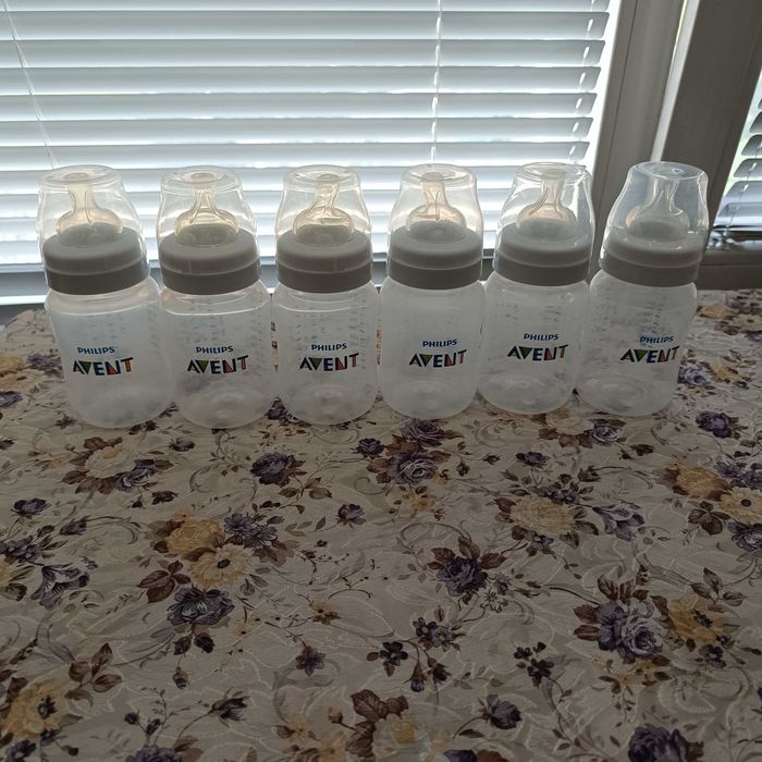 Бебешки шишета за мляко