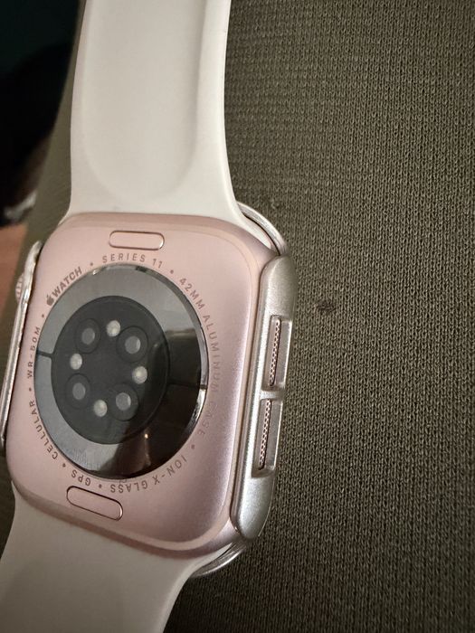 Часовник Apple watch 11