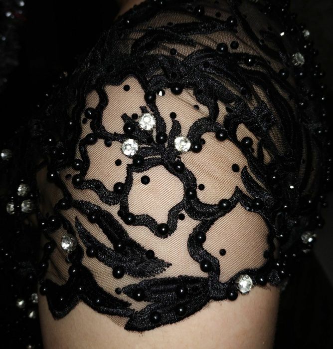 Платье вечернее с шлейфом