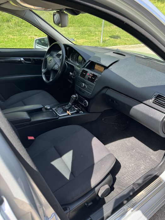 Мерцедес w204 седан автомат 2.2 дизел