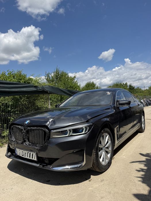 BMW seria 7 2020 FACELIFT 745LE XDRIVE 110.000 KM 3.0 PLUG IN usor avariat / avariate / lovit