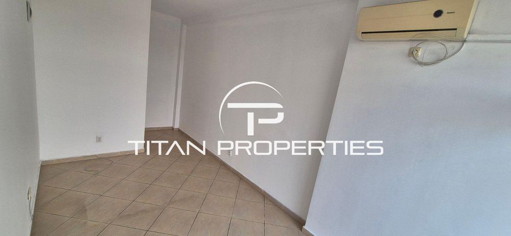 Дава се под наем Магазин в Бургас, Изгрев - 21 кв.м за 328.95 € - Снимка #1