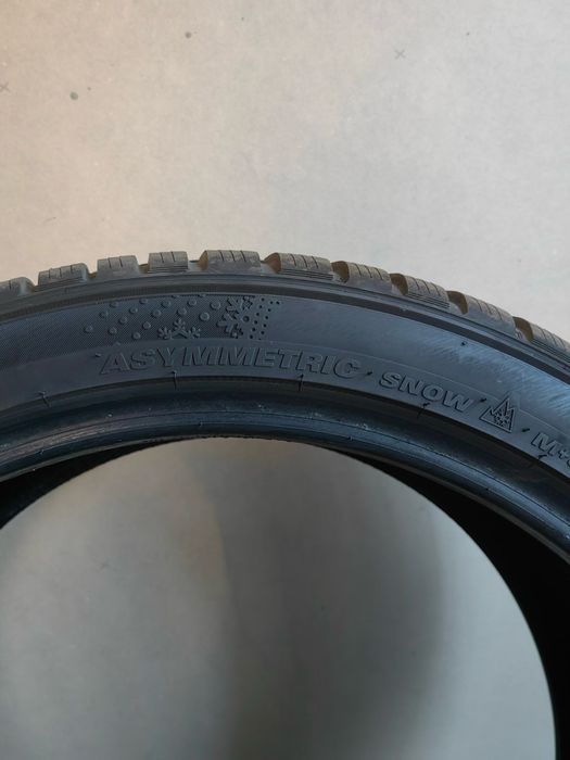 Зимни гуми 255/40 R20