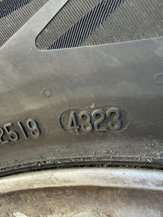 A166 ML 235/65/17 Оригинални Дот 23г 350€