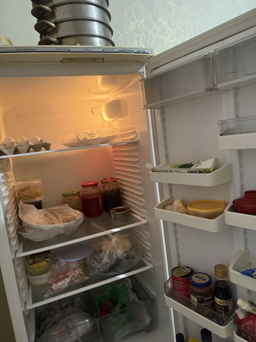 Срочно продам холодильник в отличном состоянии