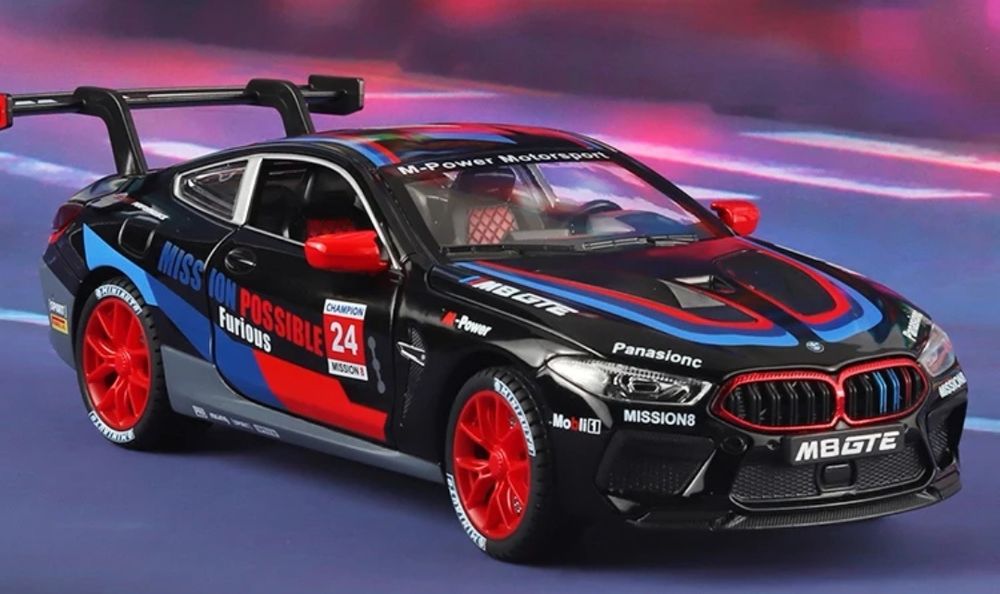 Macheta bmw M8 Gte Race car scara 1.24 (lungime 22 cm)
