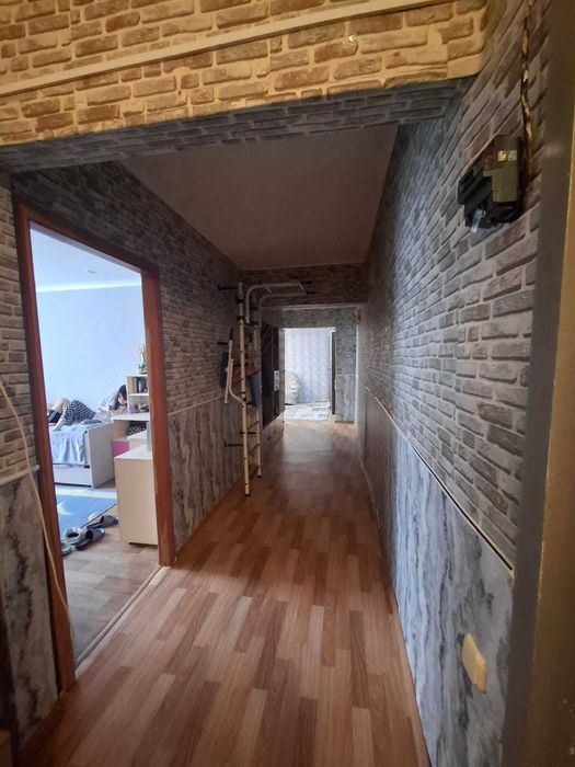 Продам 4х комн кв на 9мкр