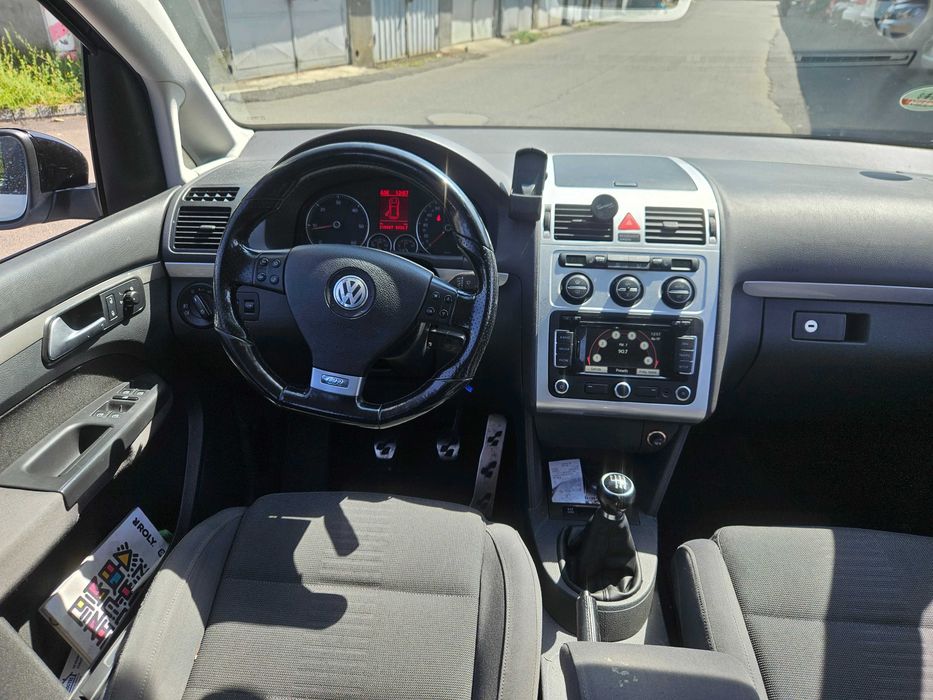 Vw touran R-LINE alb perlat bi-xenon adaptive 170 cp