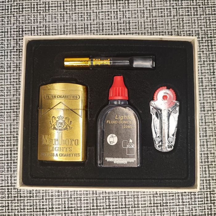 Кремни,бензин для зажигалок расходники ZIPPO
