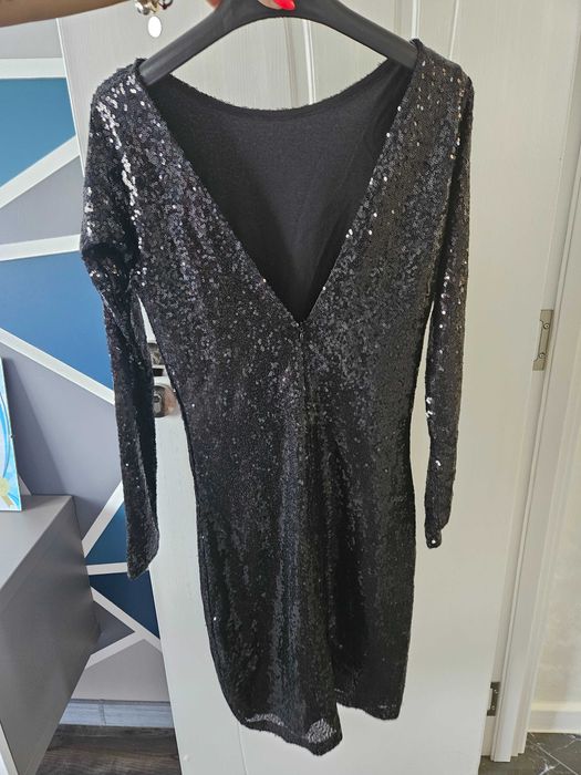 Чисто нови рокли XS