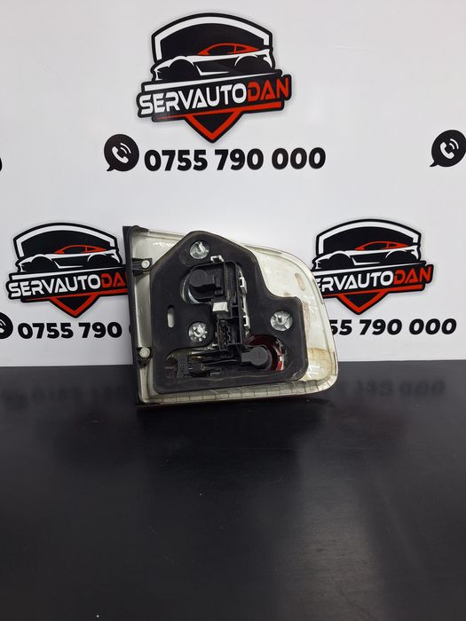 stop / tripla dreapta haion volkswagen touareg facelift (2006-2010) 3.
