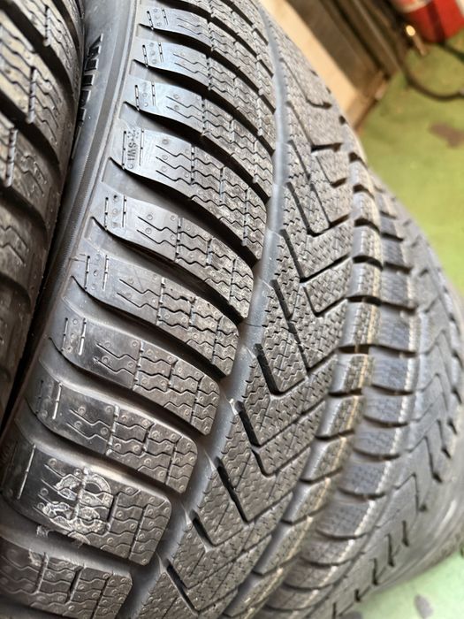4 anvelope iarnă Pirelli Winter Sotto Zero 3 – 245/45 R18 96V – NOI 0 KM