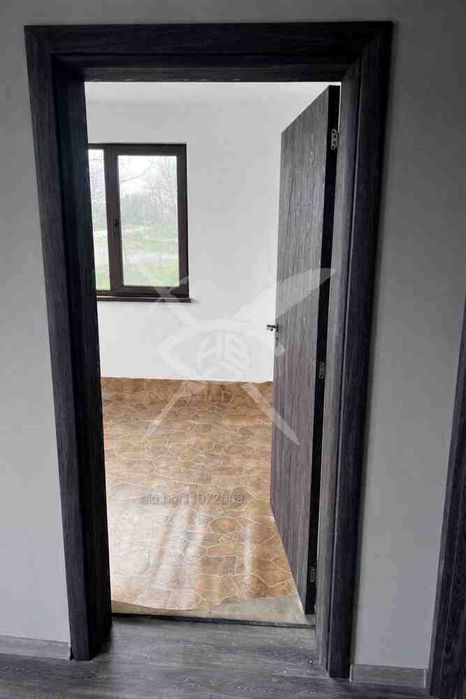 Продава се Къща в с. Ливада, Област Бургас - 122 кв.м за 546 €/кв.м - Снимка #3