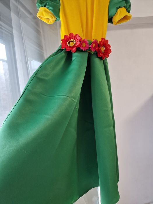 Rochiță serbare primăvara