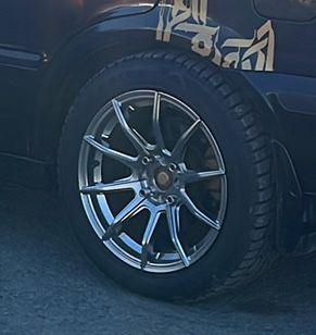 Продам диски с зимний резиной