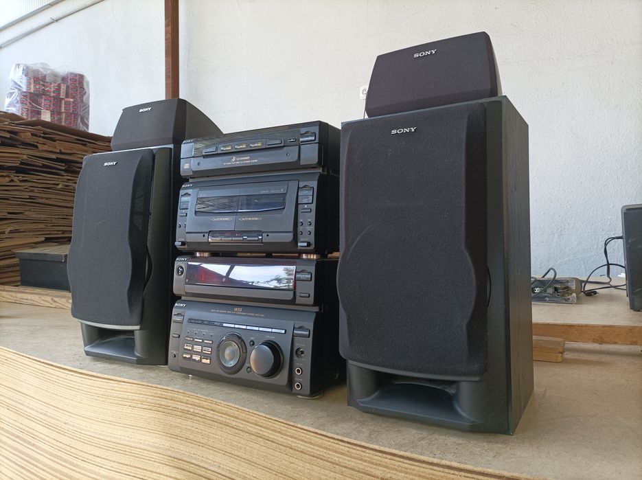 Muzikalni Sentr sony sotiladi
