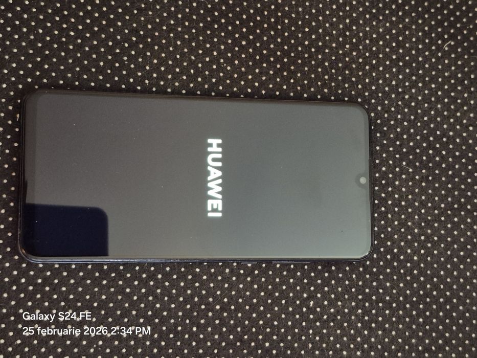 Vând telefon mobil Huawei