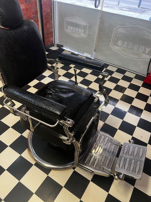 Две стол за фризьориски салон