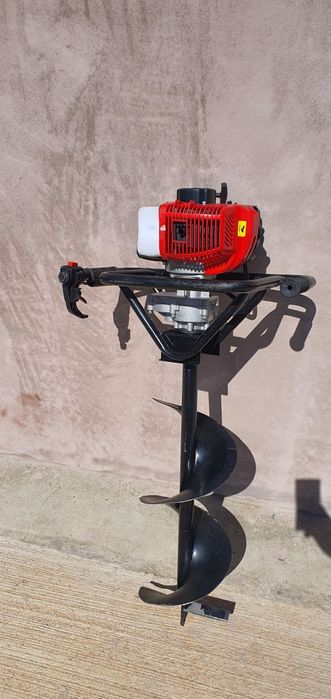 Moto burghiu benzina 5,7 cp