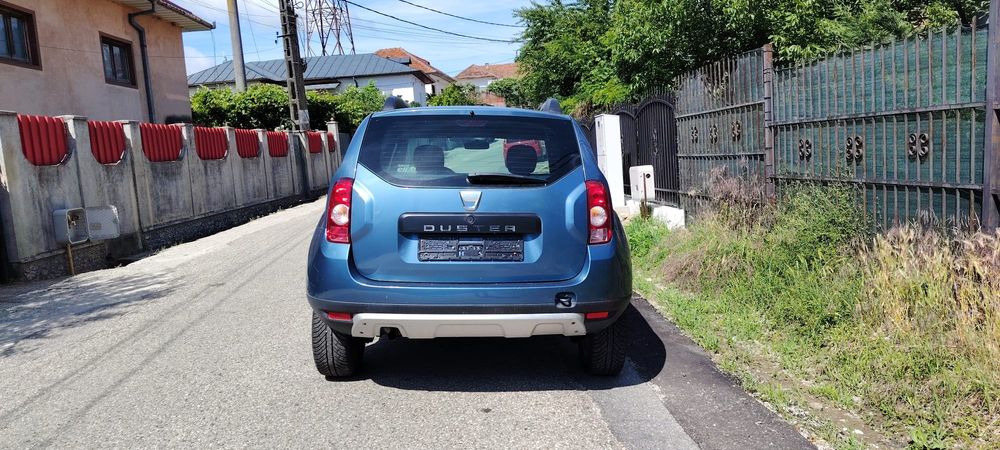 Dacia Duster Anu 2011 Euro 5 Motor 1,6 Benzină Clasic 105 Cai Distribuție Pe Curea Climă Jante Merge Și Arata Foarte Foarte Bine Stare Foarte ESTE 4X2