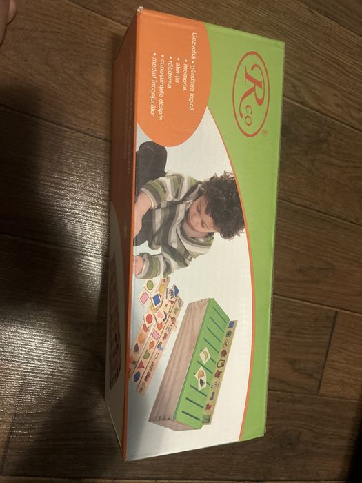 Jucarie de lemn sortator