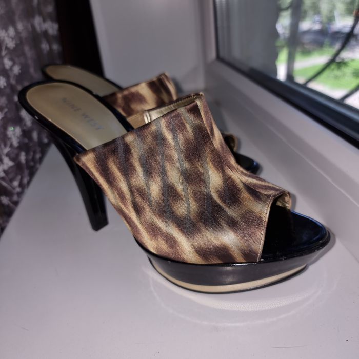 Босоножки леопардовые (новые)